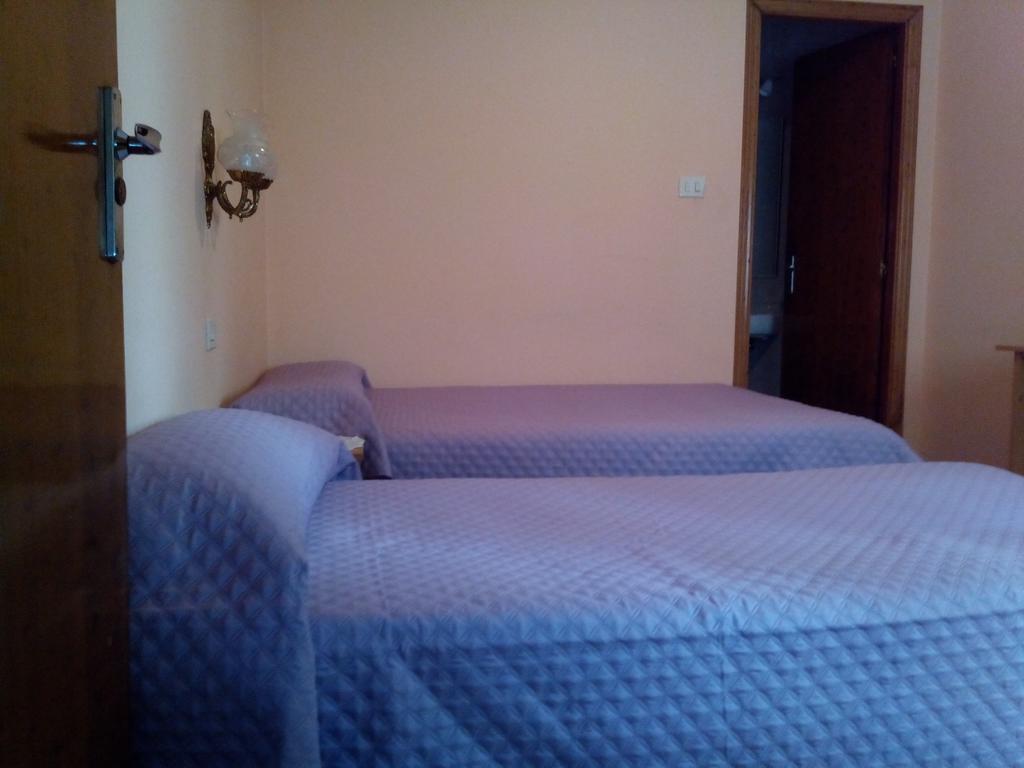 Pension Las Palmeras Lalín 部屋 写真